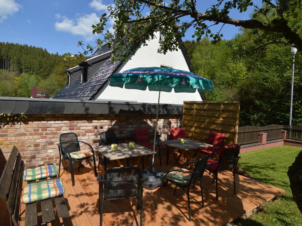 Holiday Home With Garden In Hellenthal Eifel ภายนอก รูปภาพ